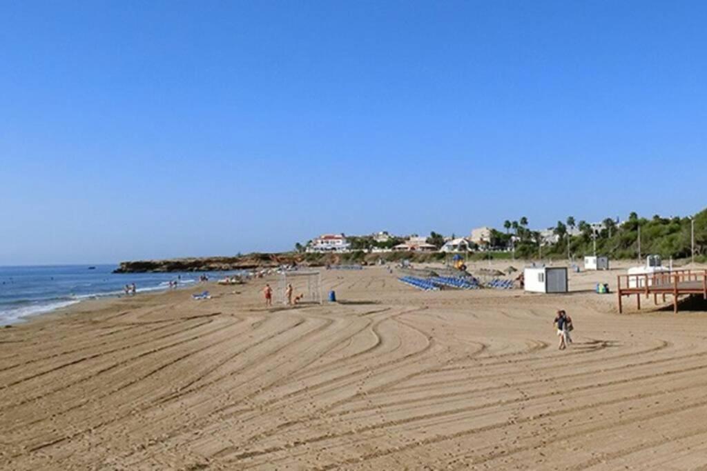 Neu Renoviertes Strandappartment Mit Meerblick Alcossebre Exteriér fotografie