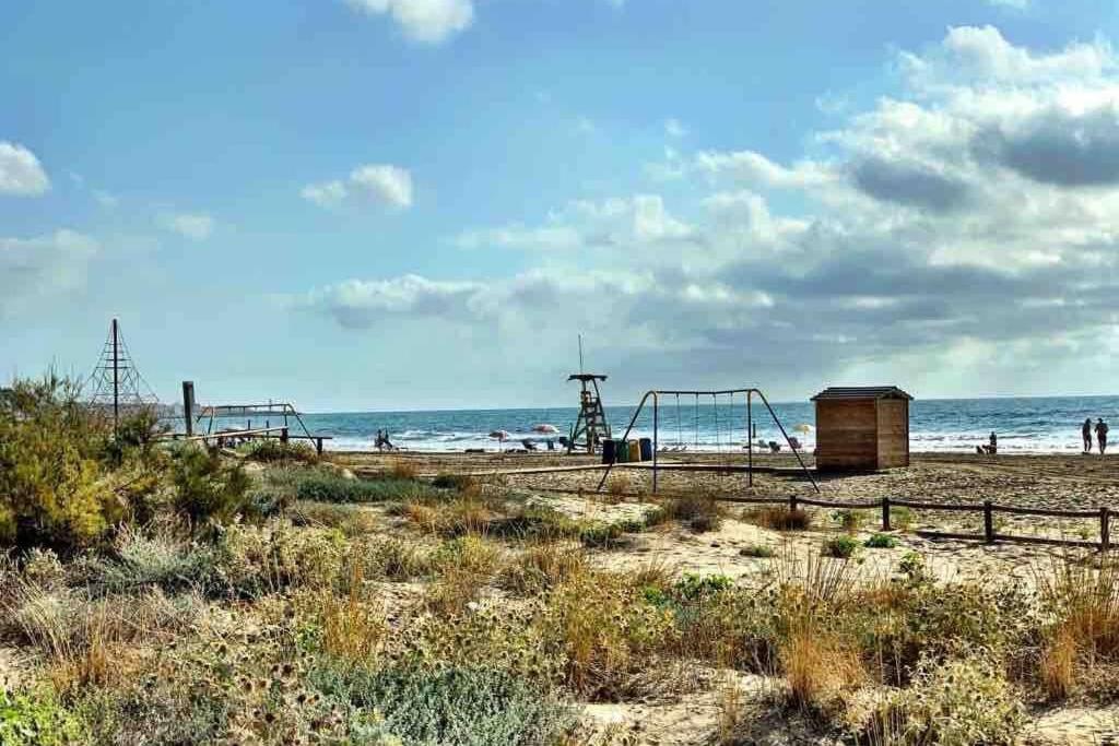 Neu Renoviertes Strandappartment Mit Meerblick Alcossebre Exteriér fotografie